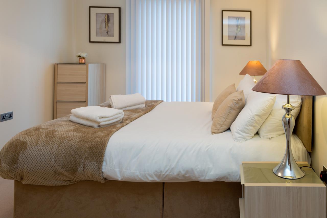 Central Tower Bridge Apartment London Bagian luar foto